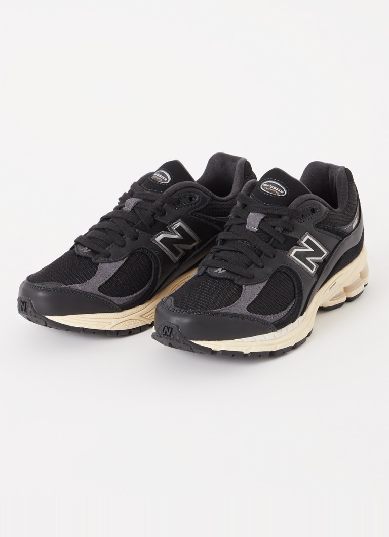 New Balance 2002R -verkkokankaiset lenkkarit nahkayksityiskohdilla