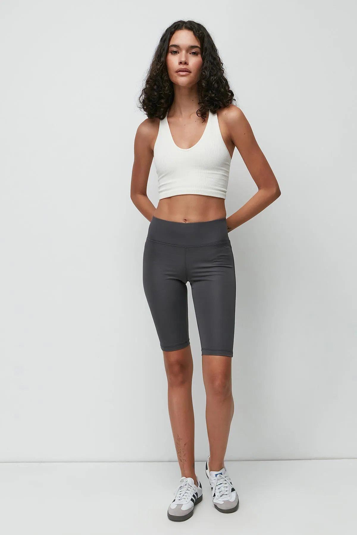 C&City  Hohe elastische Taille über dem Knie, Sport-Shorts, Strumpfhosen 9409, geräuchert