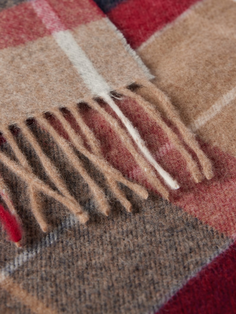 Schal aus Wolle mit Tartan-Muster Modell 'Inverness' in bordeaux rot