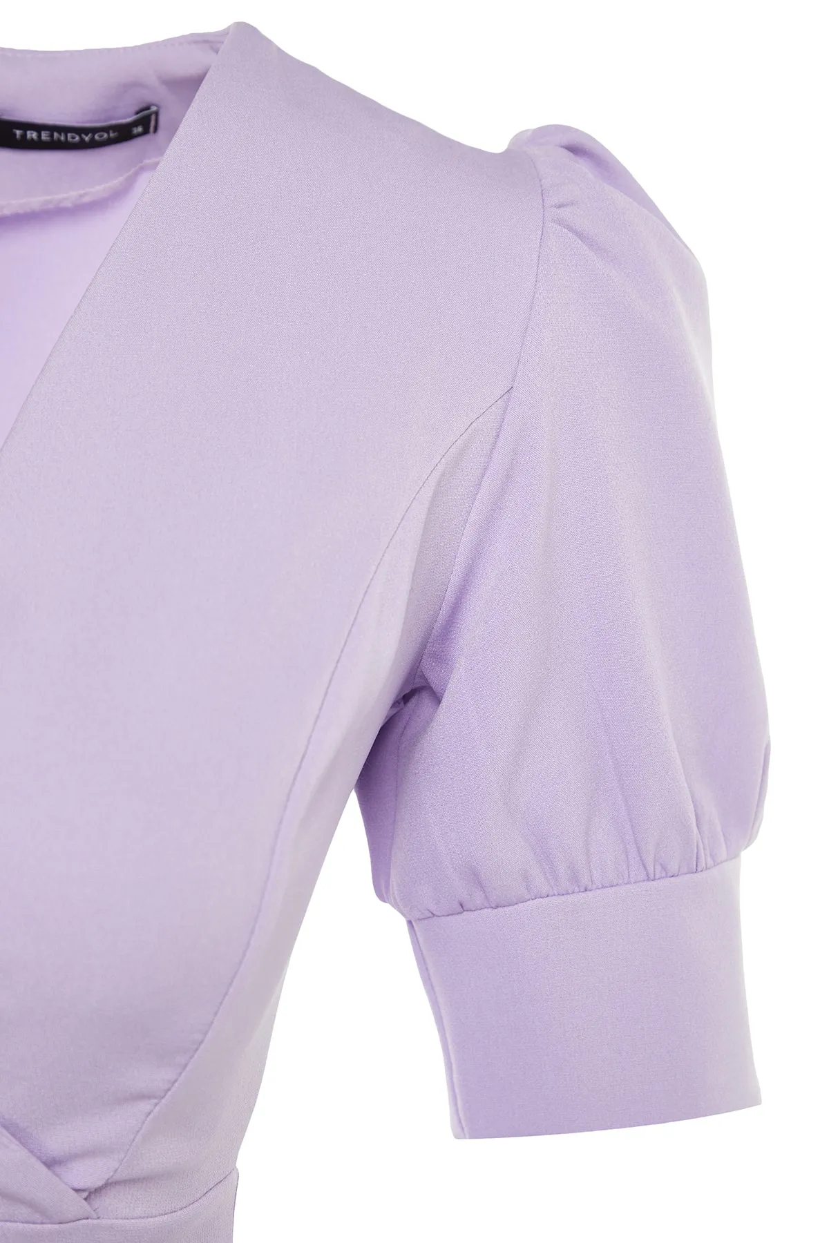 Trendyol Collection  Lilafarbenes A-Linien-Minikleid aus gewebtem Plisseegewebe TWOSS20EL1639