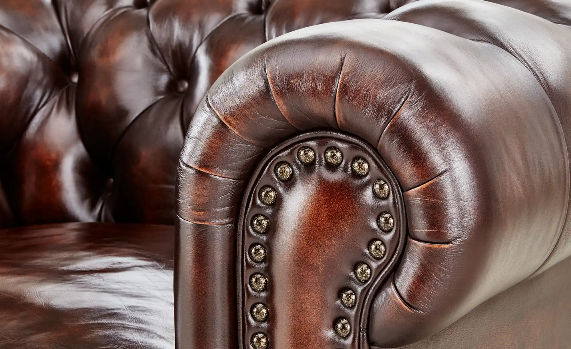 Primo Sofa im Vintagelook Chesterfield