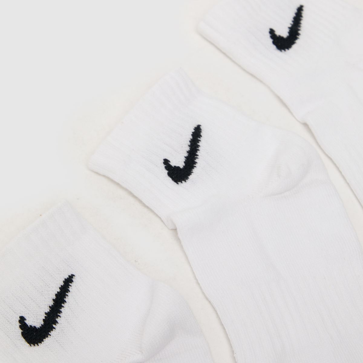 Nike vita och svarta ankelstrumpor 3-pack