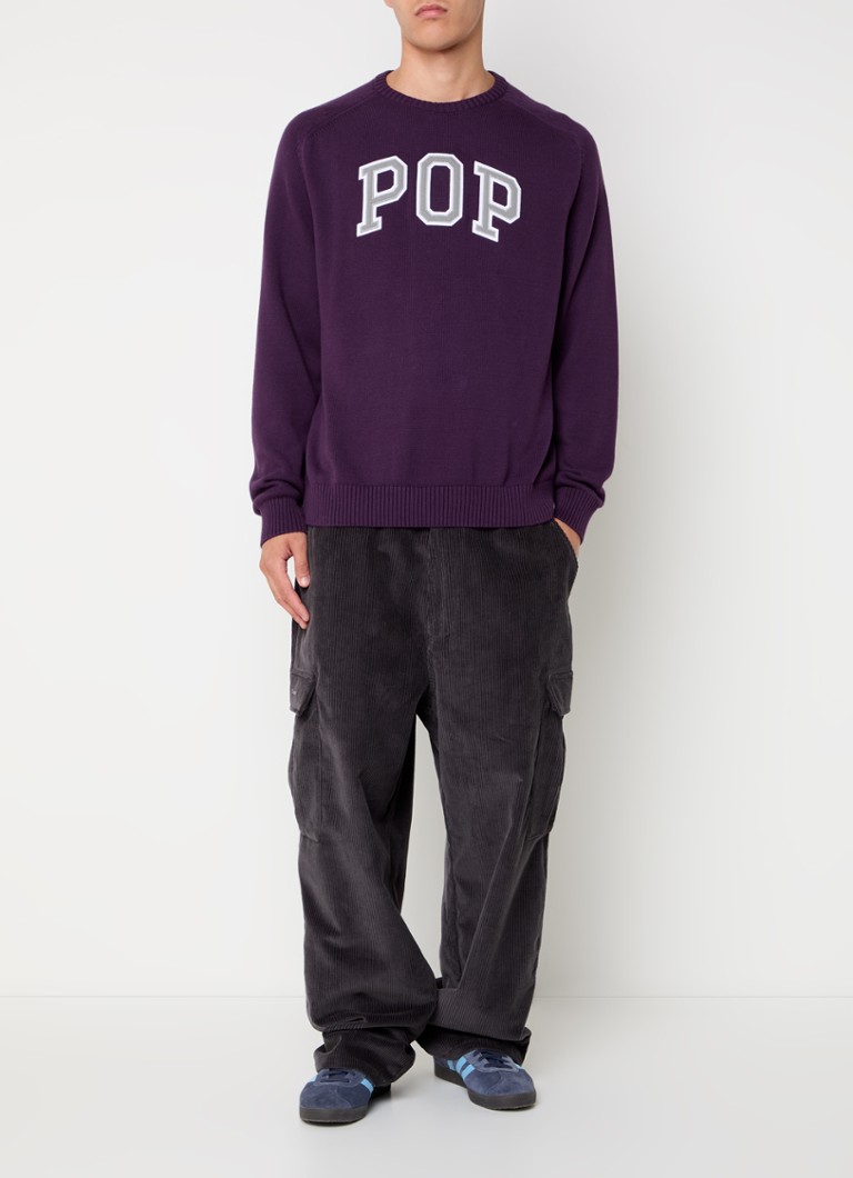 Pop Trading Company Hienoneulottu neulepusero, jossa logobrodeeraus