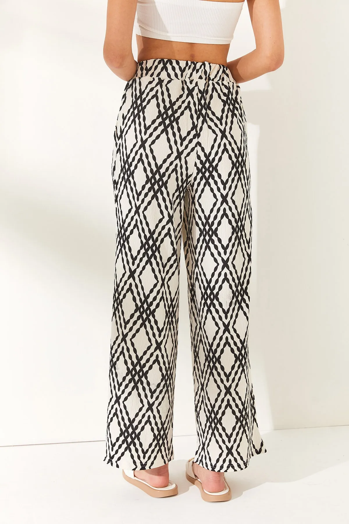 Olalook  Schwarze Damenhose aus gewebter Viskose mit elastischem Bund und Taschen, PNT-19000232