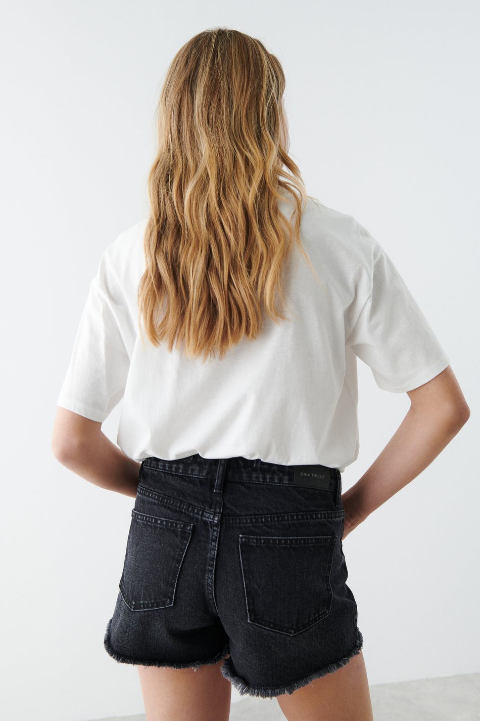 I&e low denim shorts