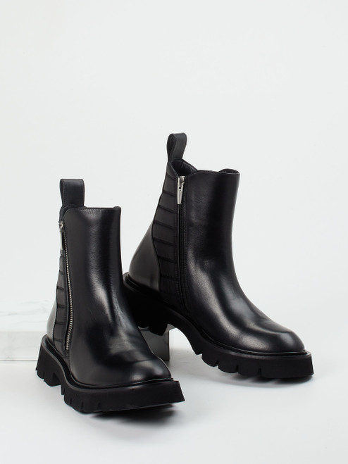 Stiefelette-17330090167 Konstantin Starke