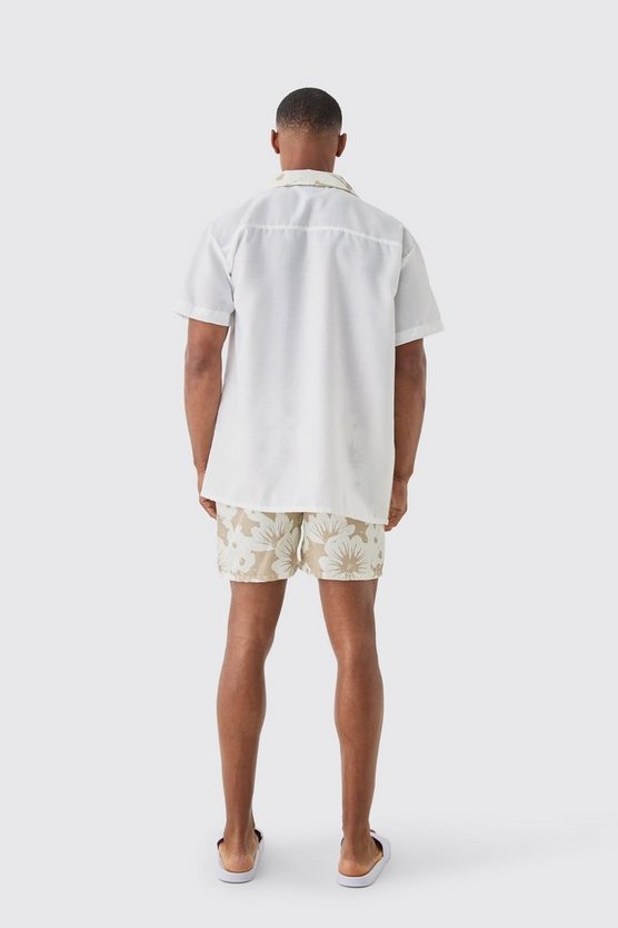 Oversize Hemd und Badehose mit Print