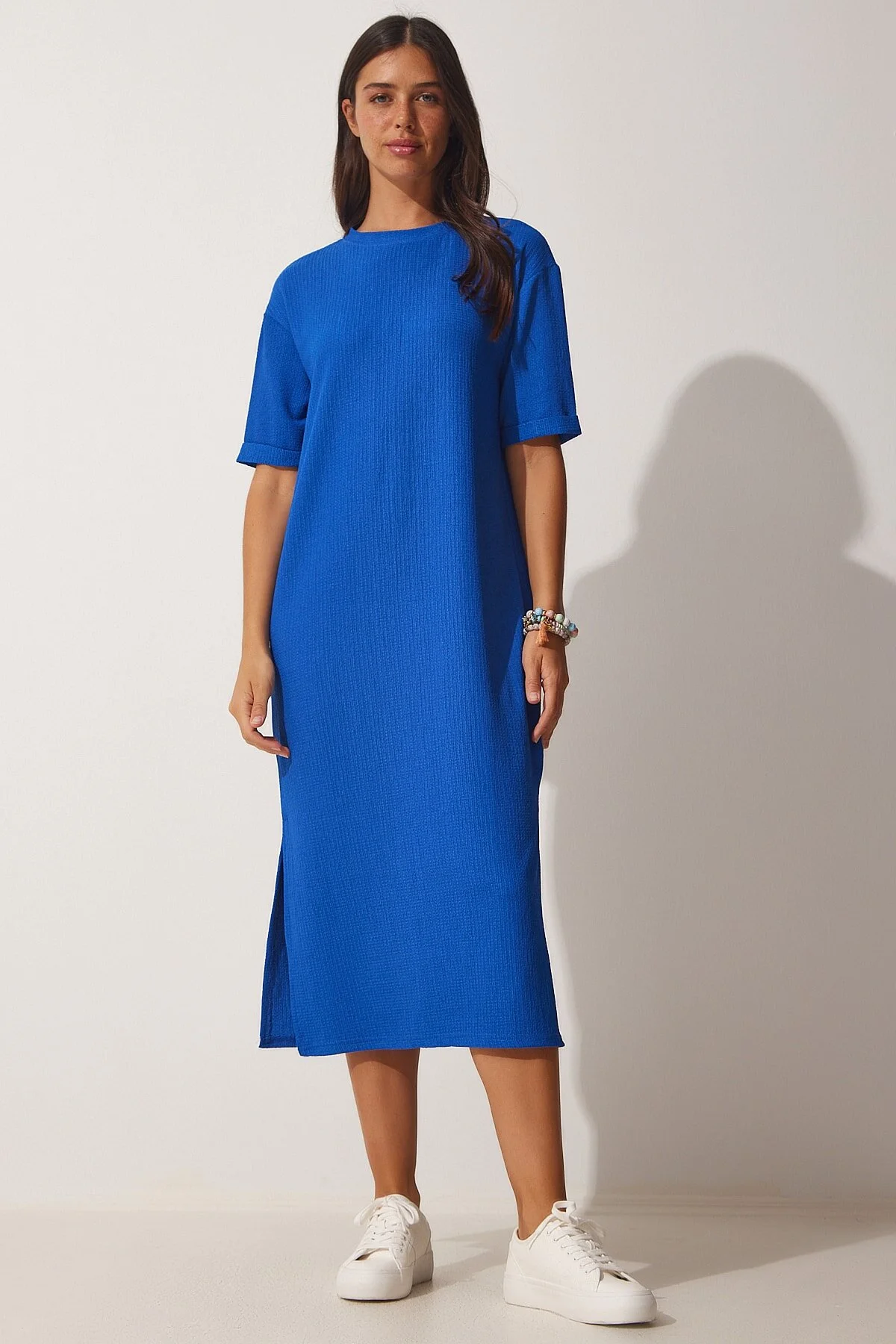 Happiness İstanbul  Blaues strukturiertes Daily Midi-Strickkleid für Damen LH00037