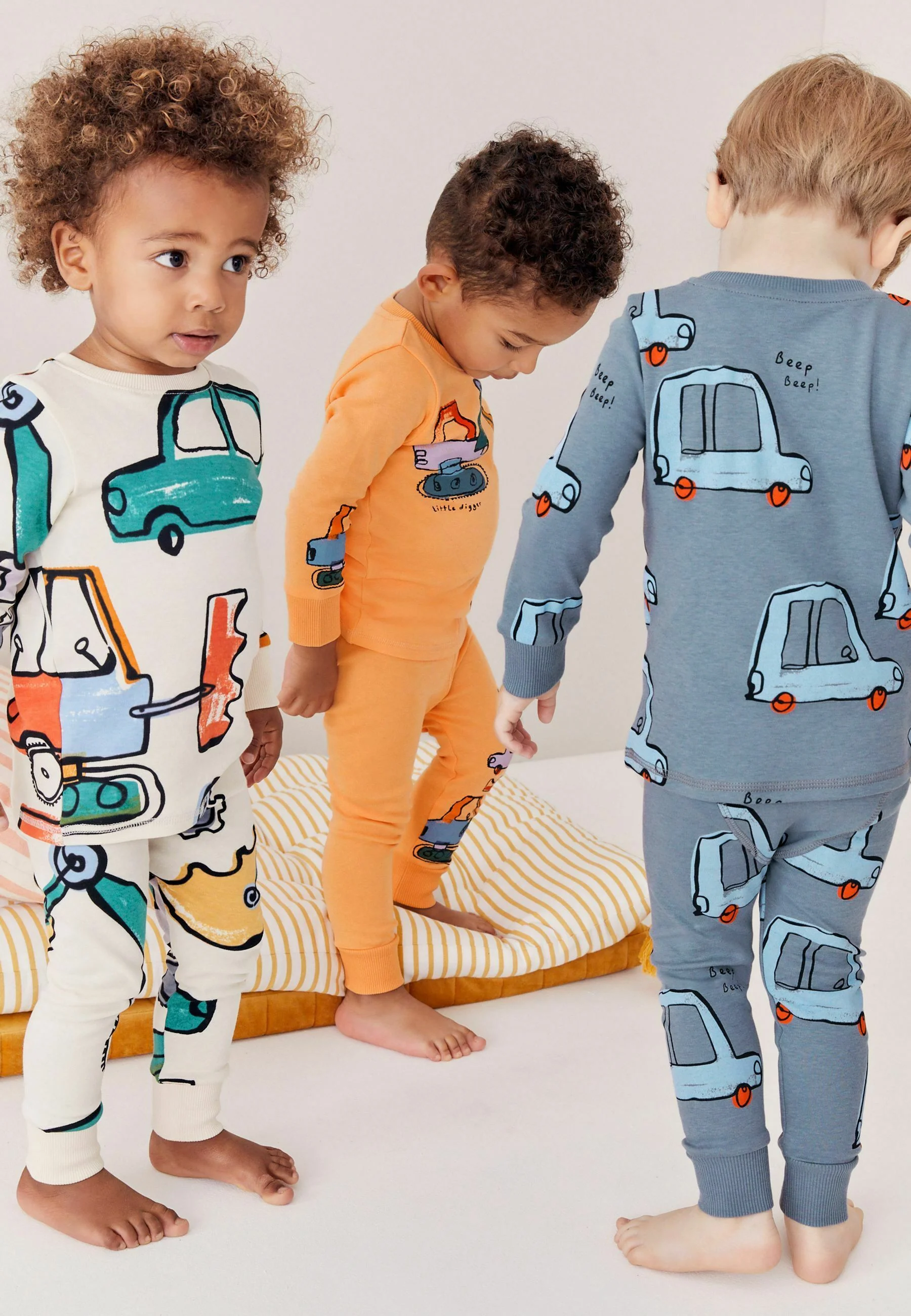 Siguiente SET DE 3 PIJAMAS SNUGGLE