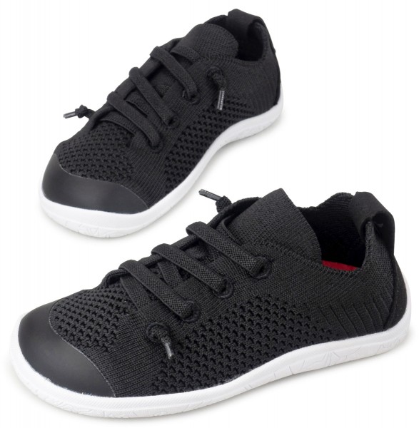 Reima ~ Astelu LowCut Sneaker ~ Black