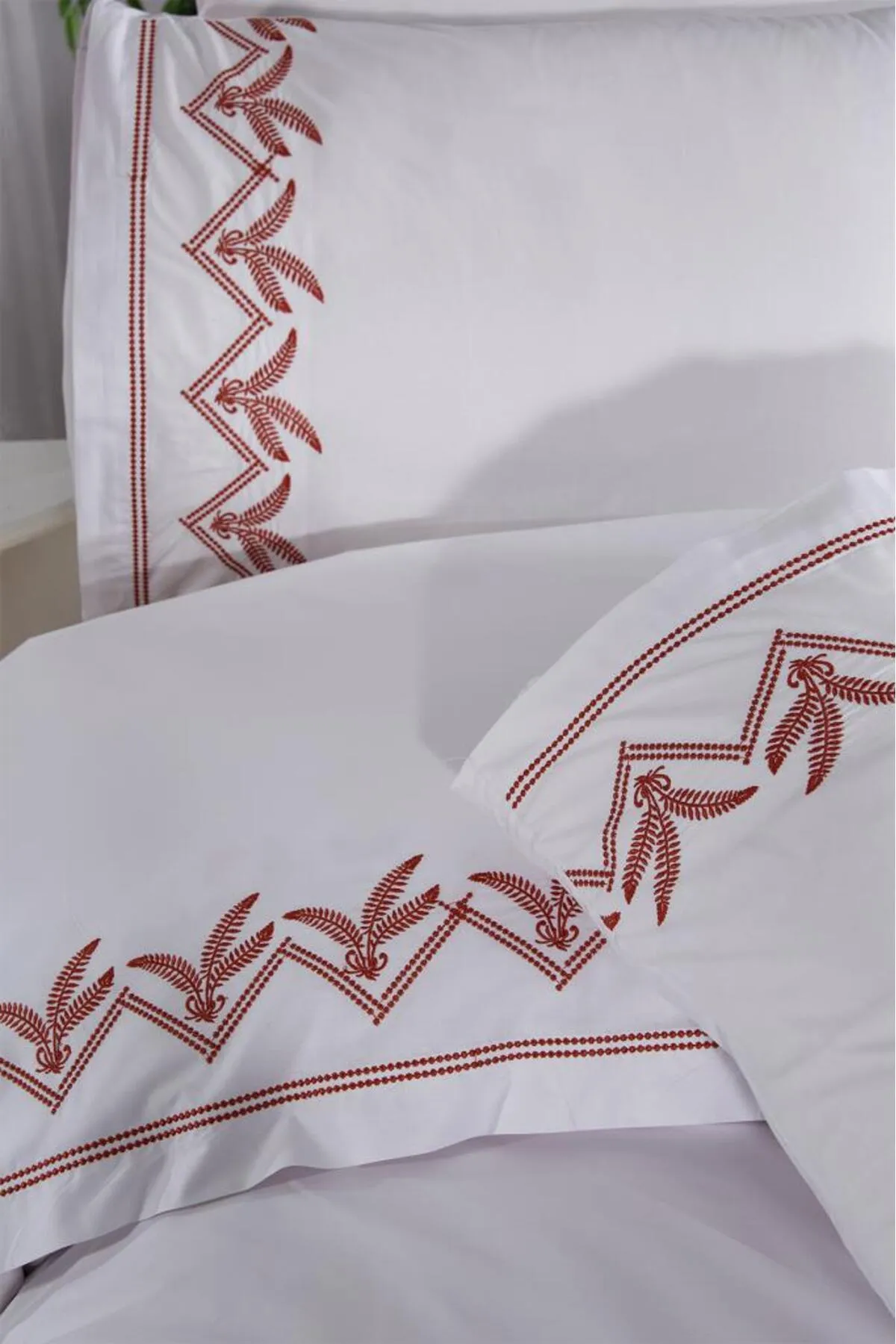 Çeyiz Diyarı  Yuliana Besticktes 6-teiliges Bettbezug-Set, Creme