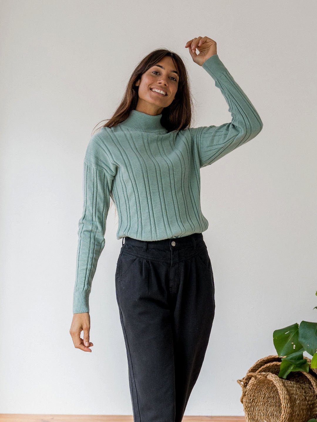 TWOTHIRDS Rollkragenpullover Holt aus recycelten Materialien
