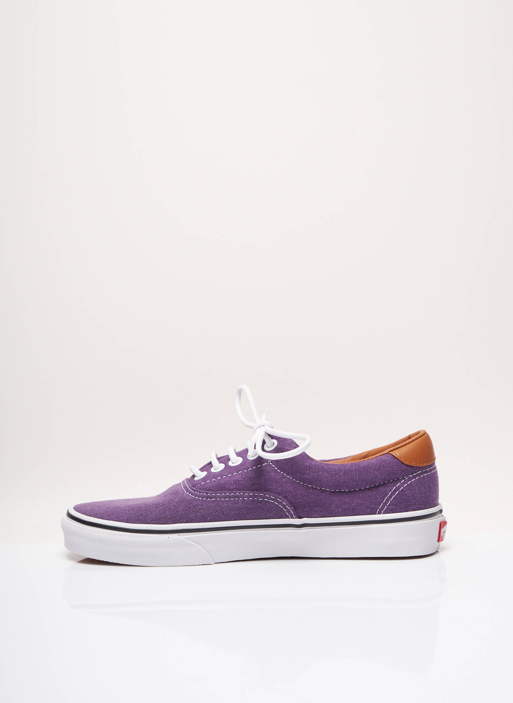 Vans Baskets Unisexe couleur violet