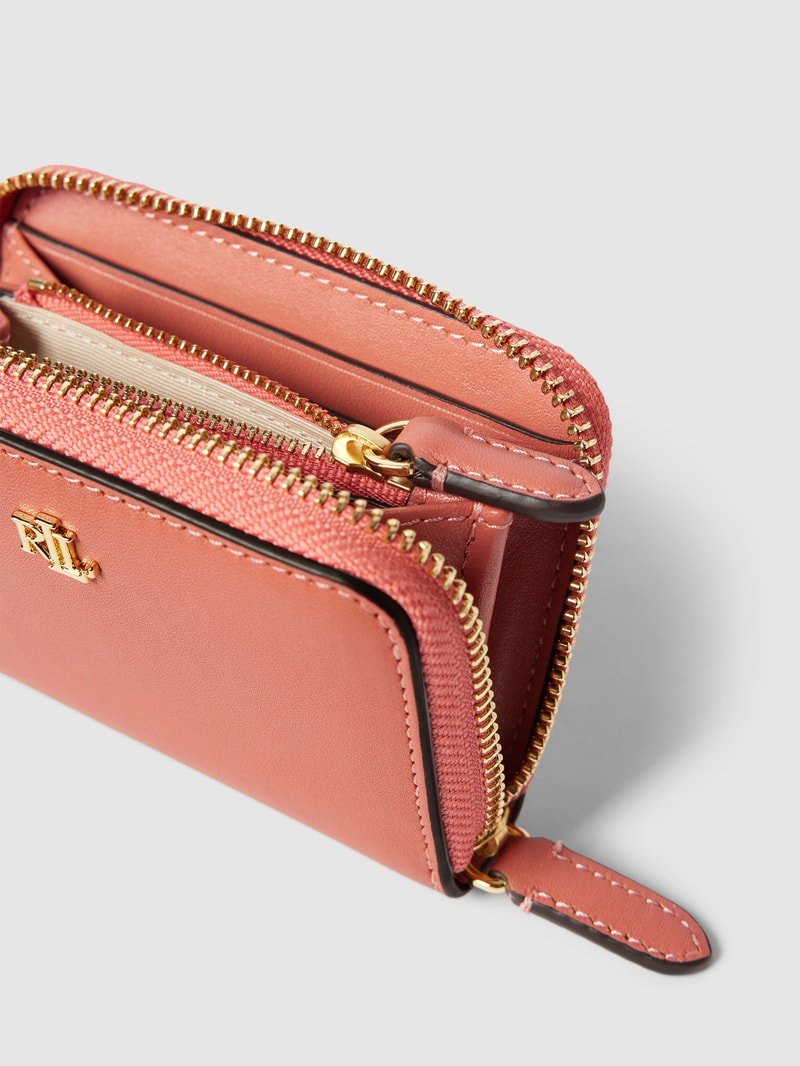 Portemonnaie mit Label-Applikation in rosa