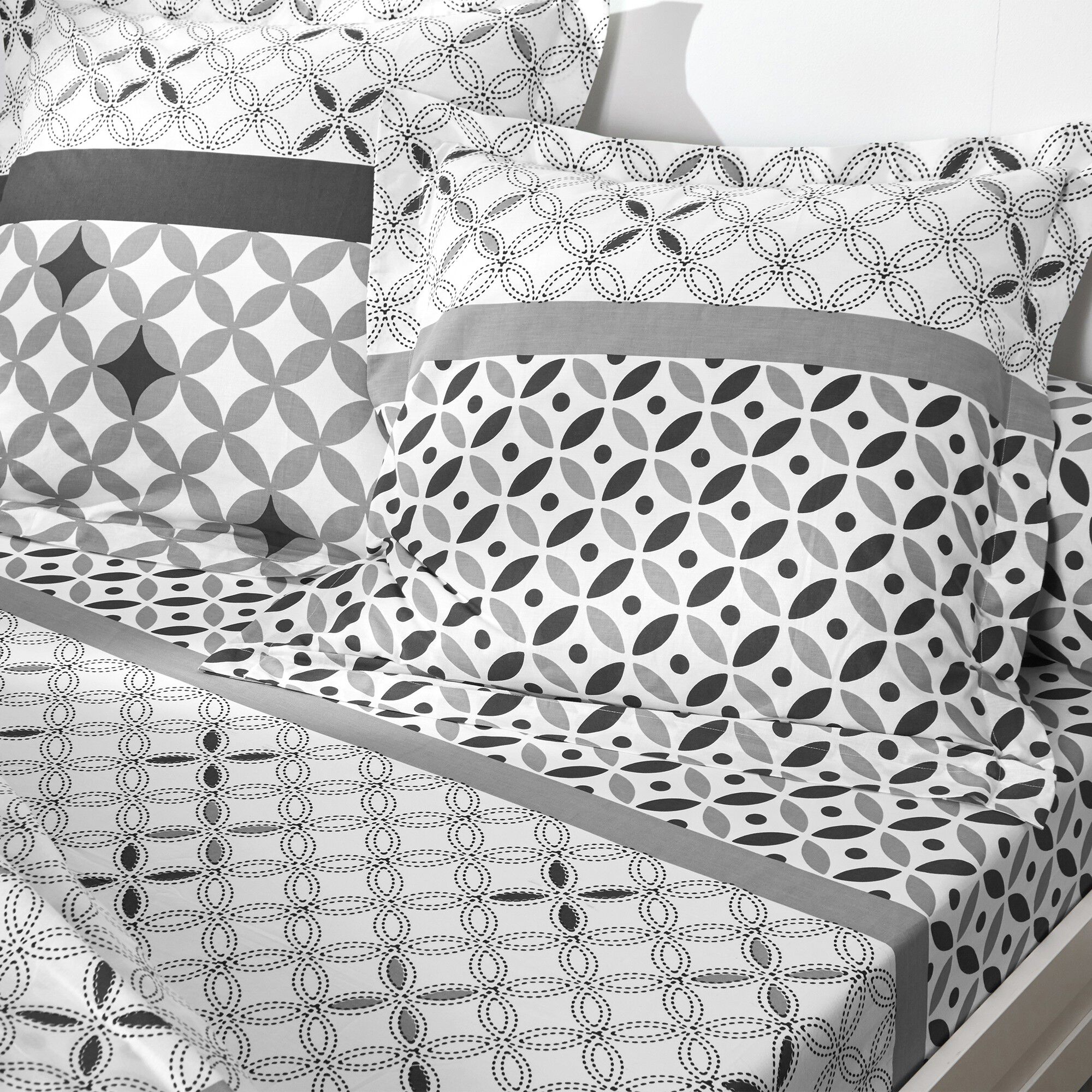 Linge de lit Marlow en coton motifs géométriques