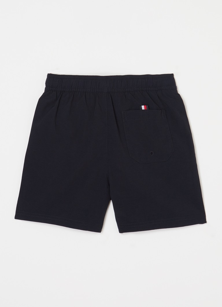 Kąpielówki Tommy Hilfiger z kieszeniami bocznymi i nadrukowanym logo.