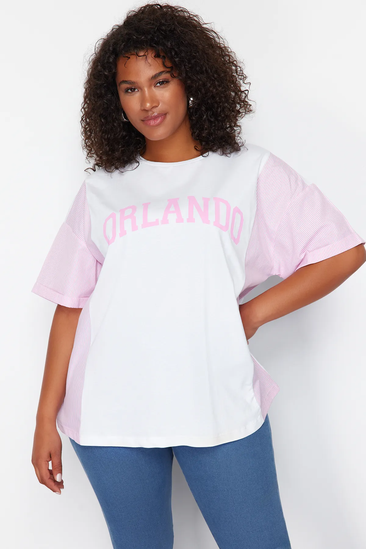 Trendyol Curve  Große Größen in T-Shirt - Rosa - Oversized