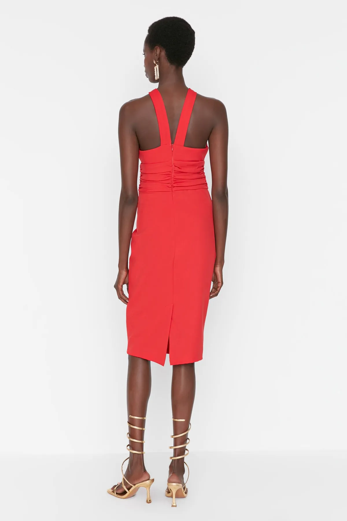 Trendyol Collection  Rotes, tailliertes, gewebtes Abendkleid TPRSS21EL1492