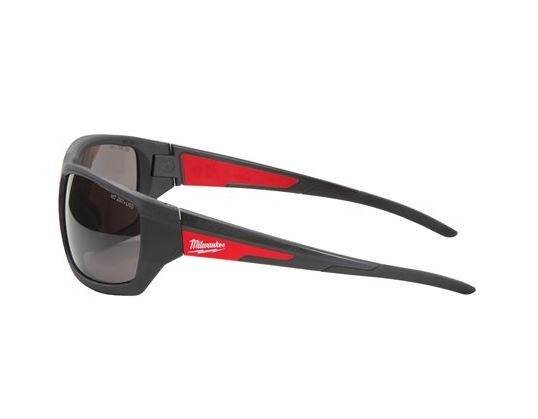 „Milwaukee Accessories 4932471884“ tonuoti apsauginiai akiniai nuo saulės – 1 vnt.