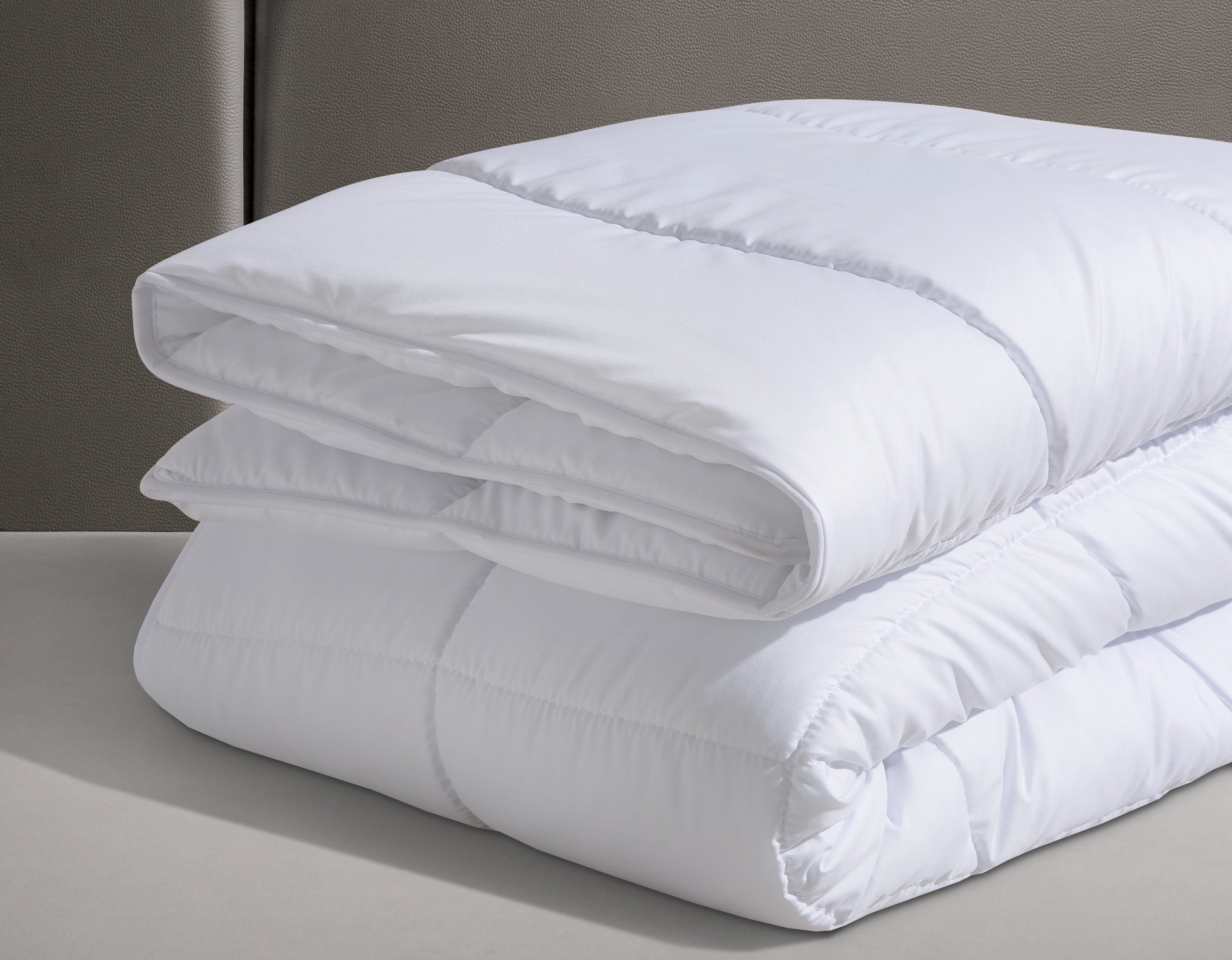 Microfaserbettdecke + Kopfkissen, Warmmax, f.a.n. Schlafkomfort, Füllung: f.a.n Polytherm (Bettdecke), Faserbällchen (Kopfkissen), Bezug: Microfaser, kuscheliges Schlafgefühl, kochfeste Qualität