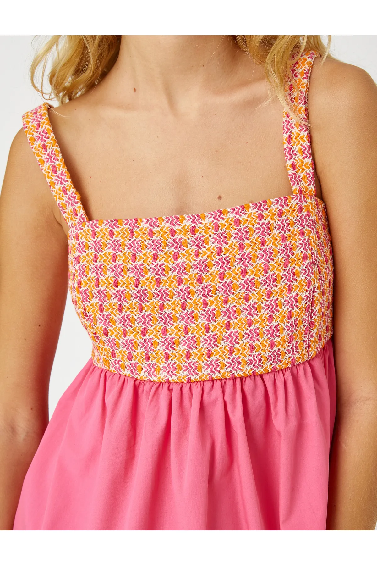 Koton  Minikleid mit Häkeldetail und Volantträger
