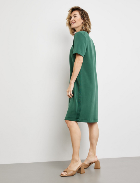 Fließendes Kleid