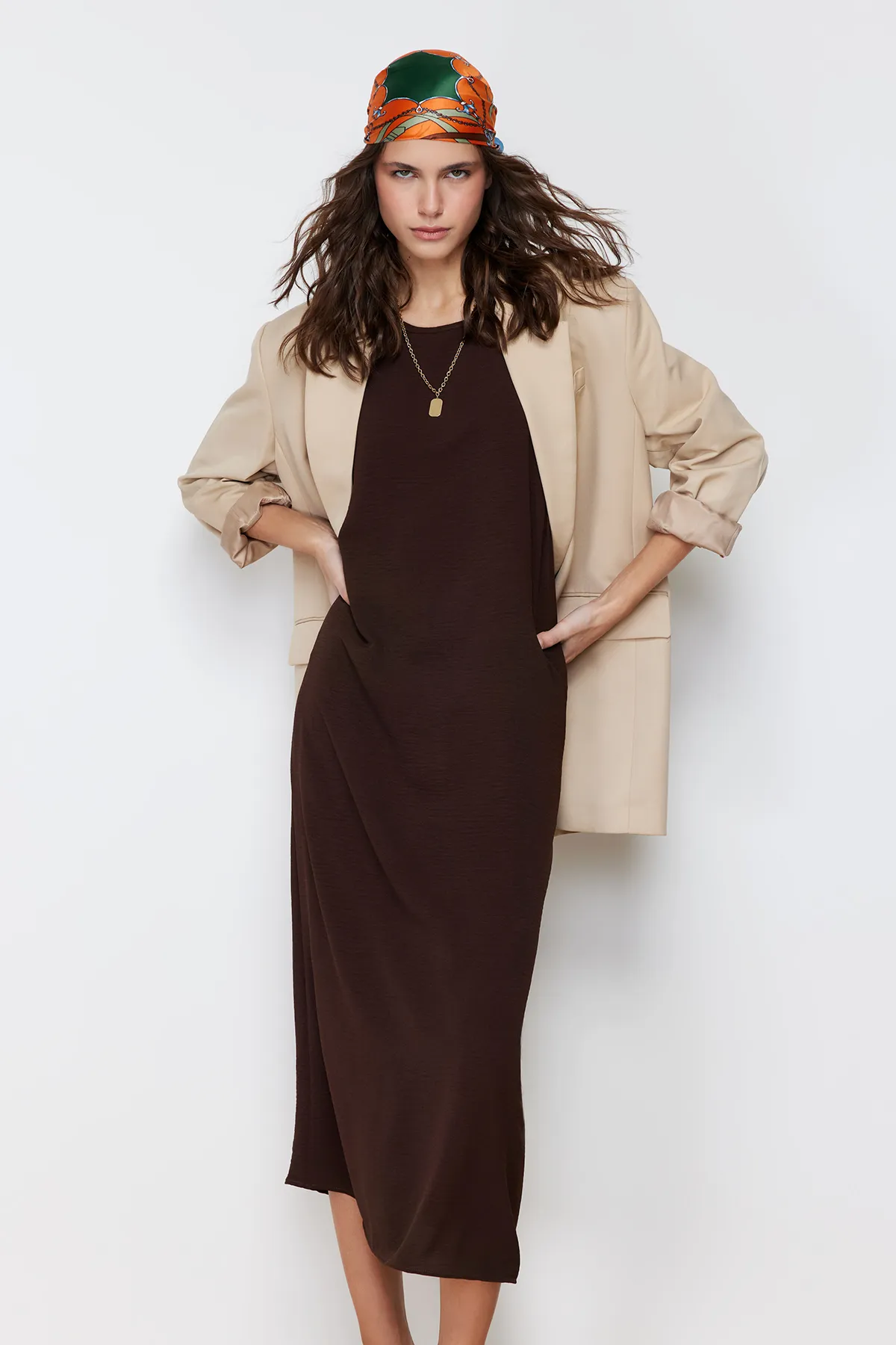 Trendyol Modest  Braunes Unterwäsche-Aerobin-Kleid mit gewebtem Futter TCTSS23EB00146