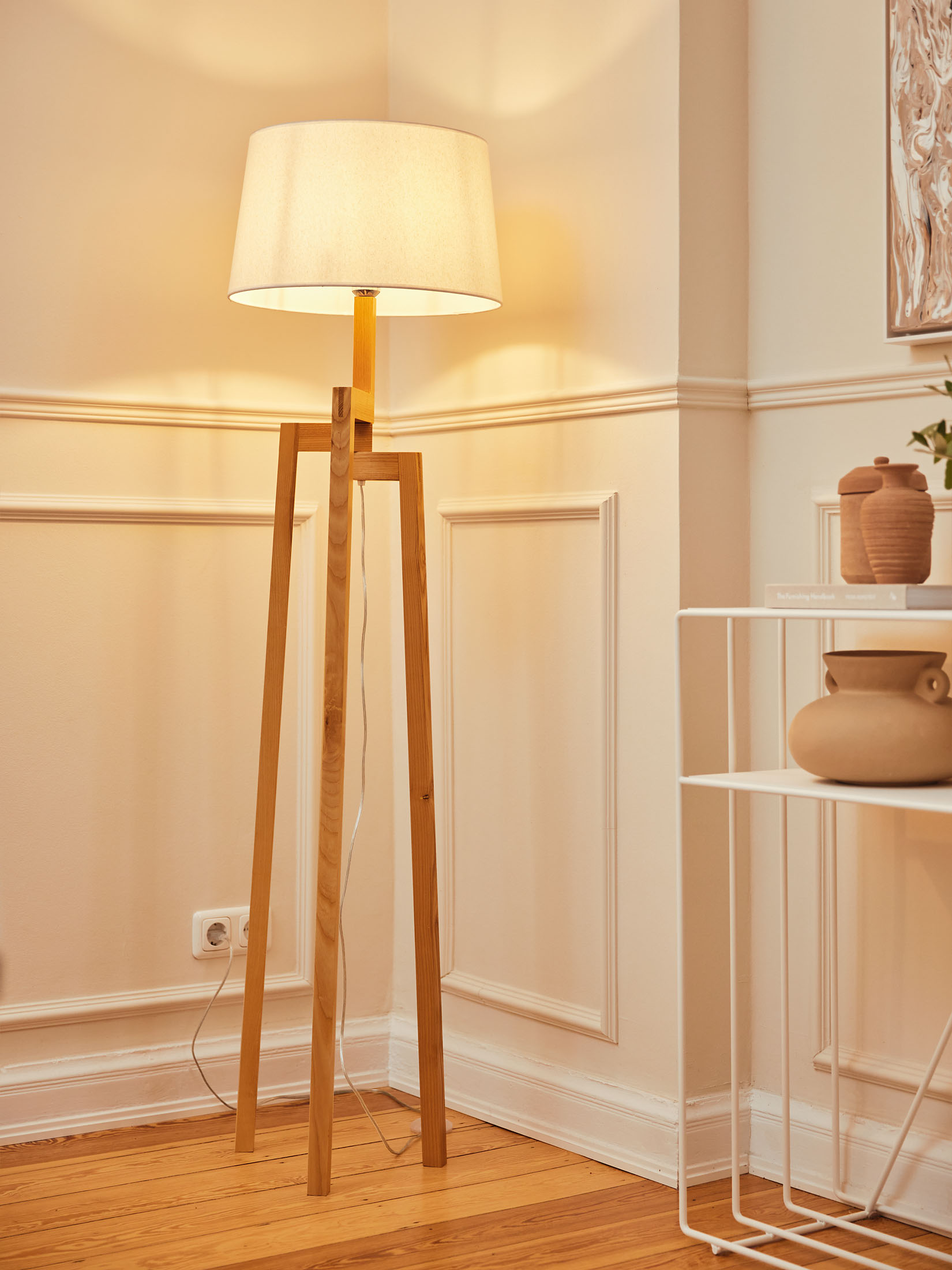 Nordic Touch Standleuchte, Natural/White