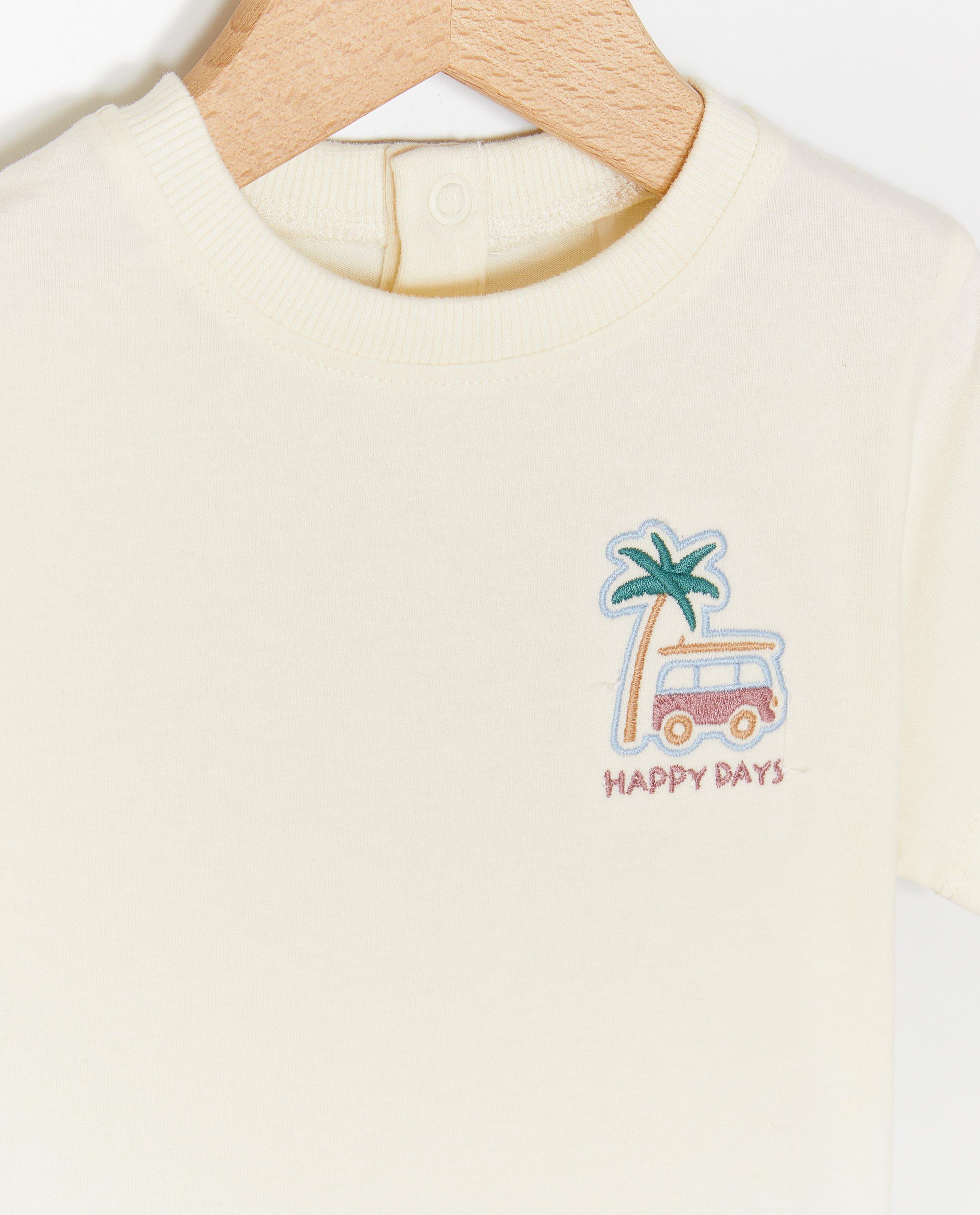 Tricou Cuddles and Smiles cu broderie albă cu van