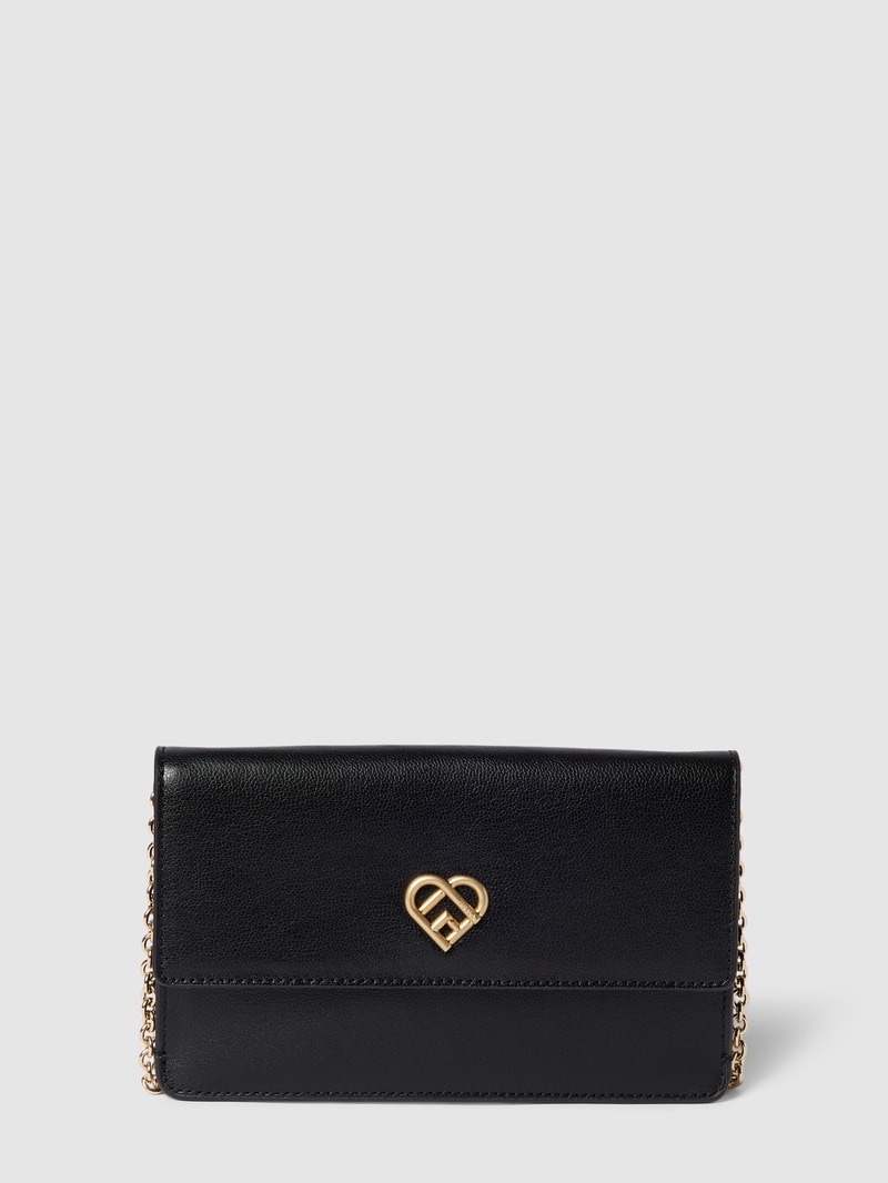 Clutch mit Label-Applikation in schwarz