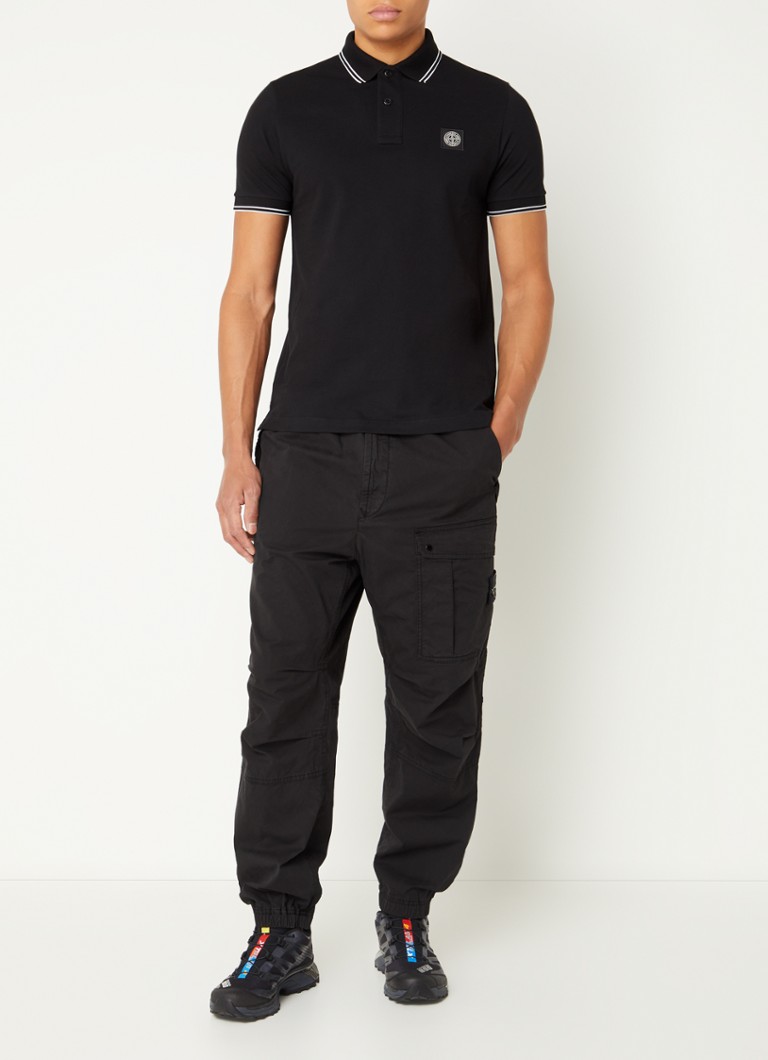 Πόλο Stone Island 2SC18 Στενή Γραμμή από Βαμβακερό Πικέ με Λογότυπο και Κωνικές Μανσέτες
