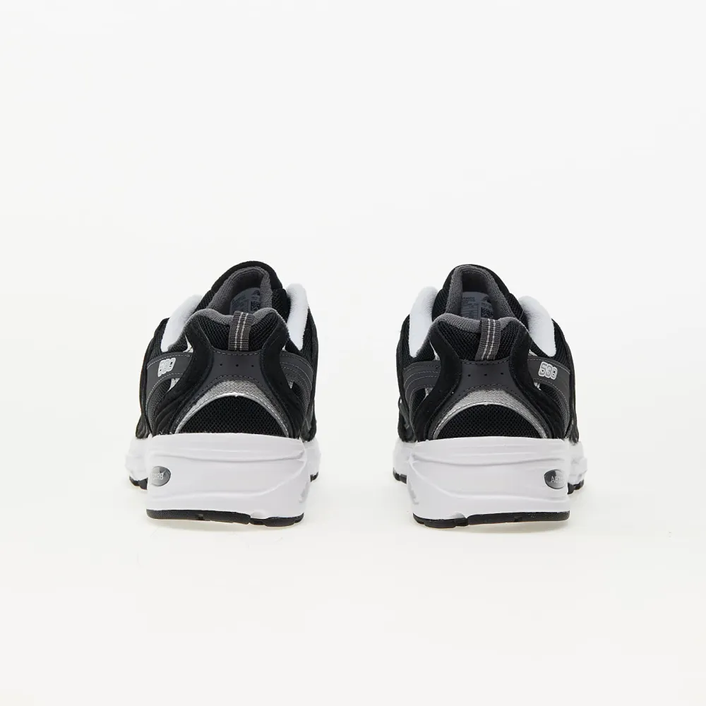 New Balance 530 MR530CC / schwarz
