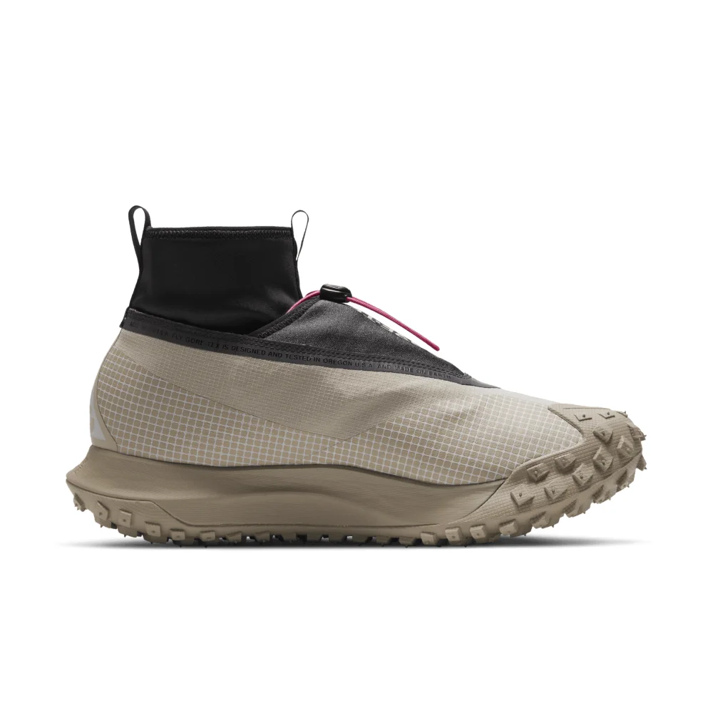 Nike ACG Mountain Fly Gore Tex CT2904-200 / braun