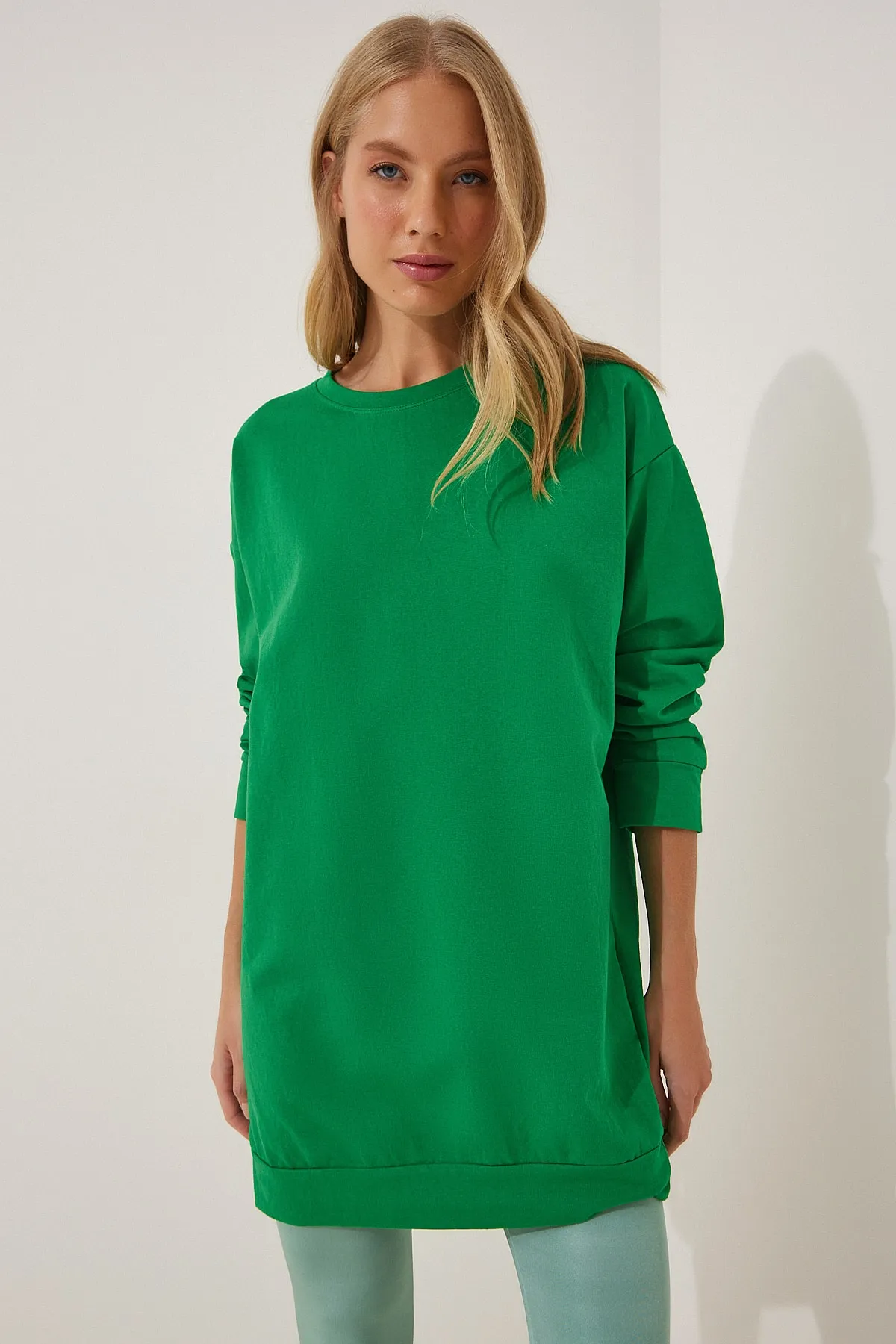 Happiness İstanbul  Grünes, langes, übergroßes Saison-Sweatshirt für Damen AP00159