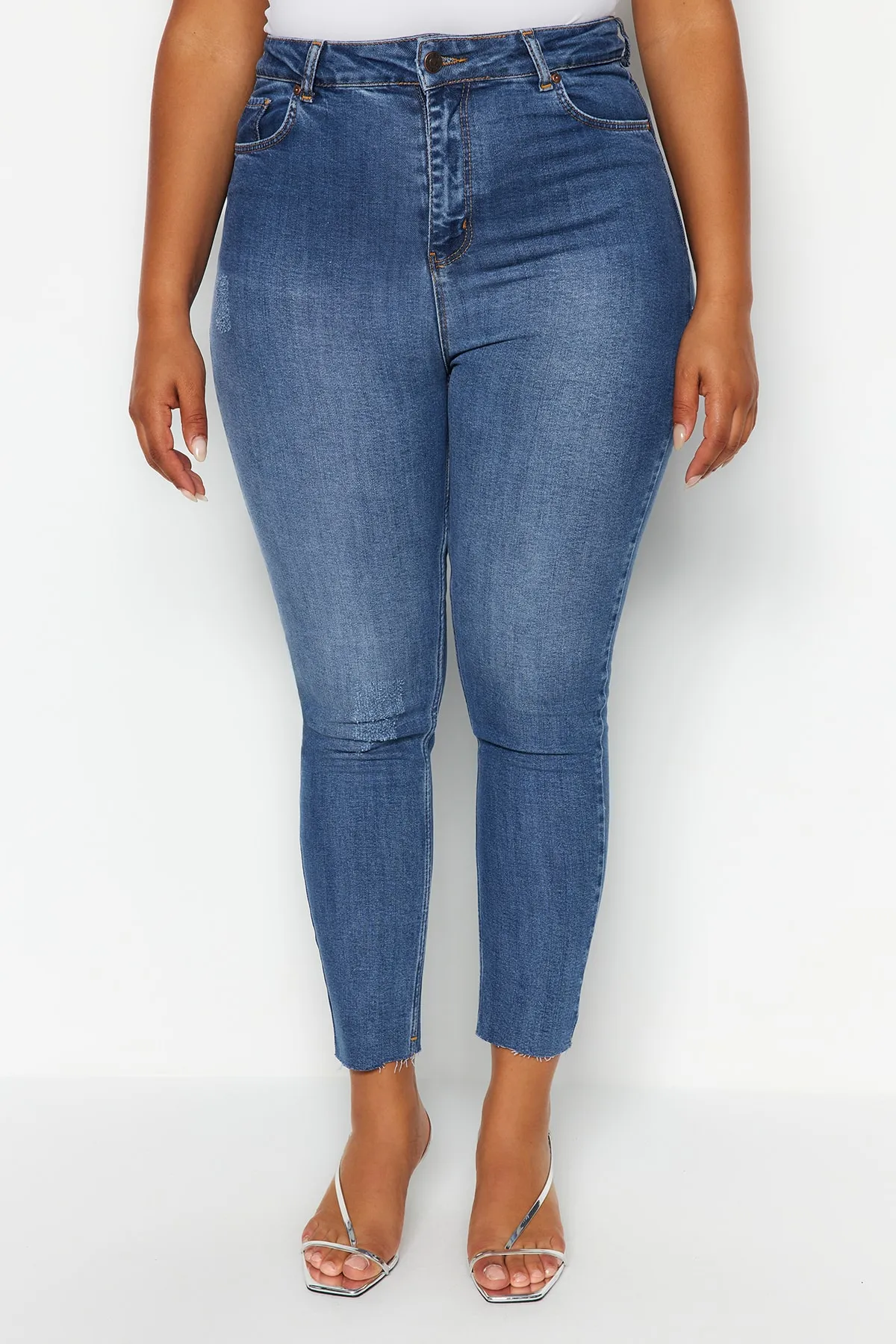 Trendyol Curve  Blaue High Waist Destroy Detaillierte Stretch-Skinny-Jeans TBBSS23CJ00012