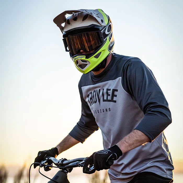 Troy Lee Designs D3 Fiberlite Volt - Fullface Helm kaufen | Bike-Discount