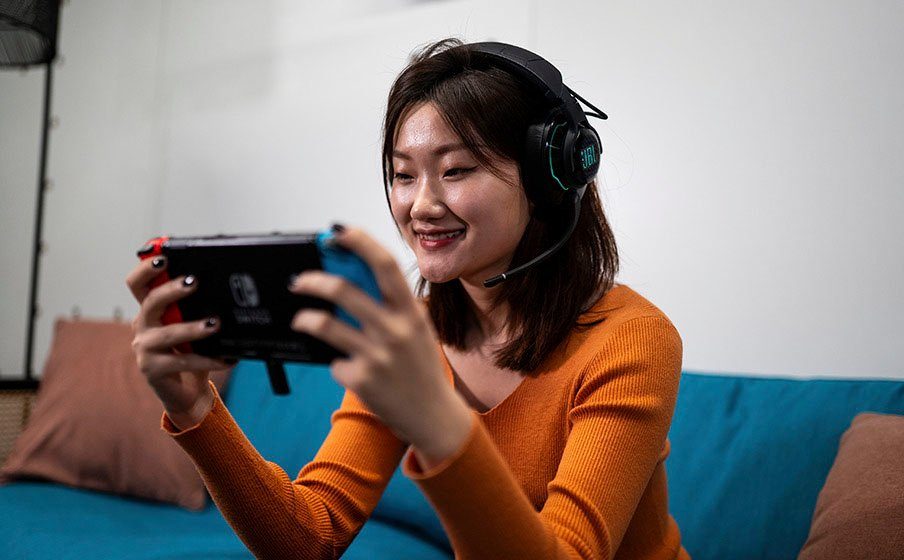 JBL Quantum 910 BT Over-Ear-Kopfhörer