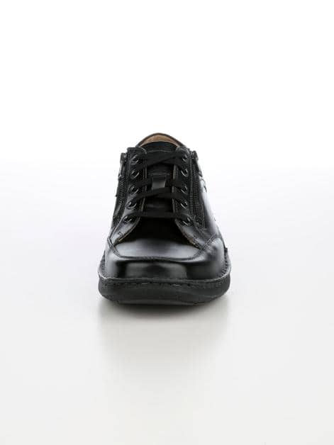 Schnürschuh mit zusätzlichem Reißverschluss