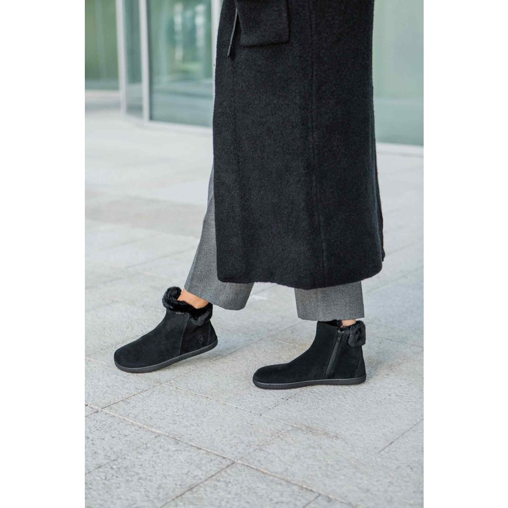 Shapen Fluffy Black schwarze Winterbarfußschuhe