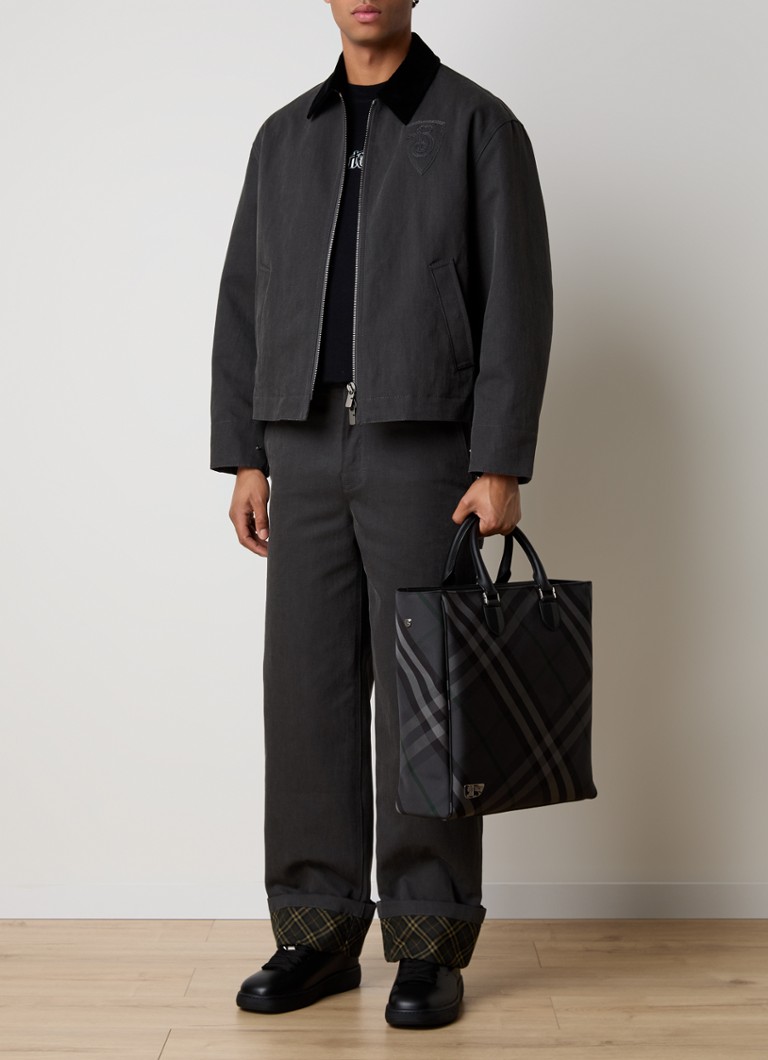 Torebka Burberry Grid z nadrukiem w kratkę i detalami ze skóry cielęcej.