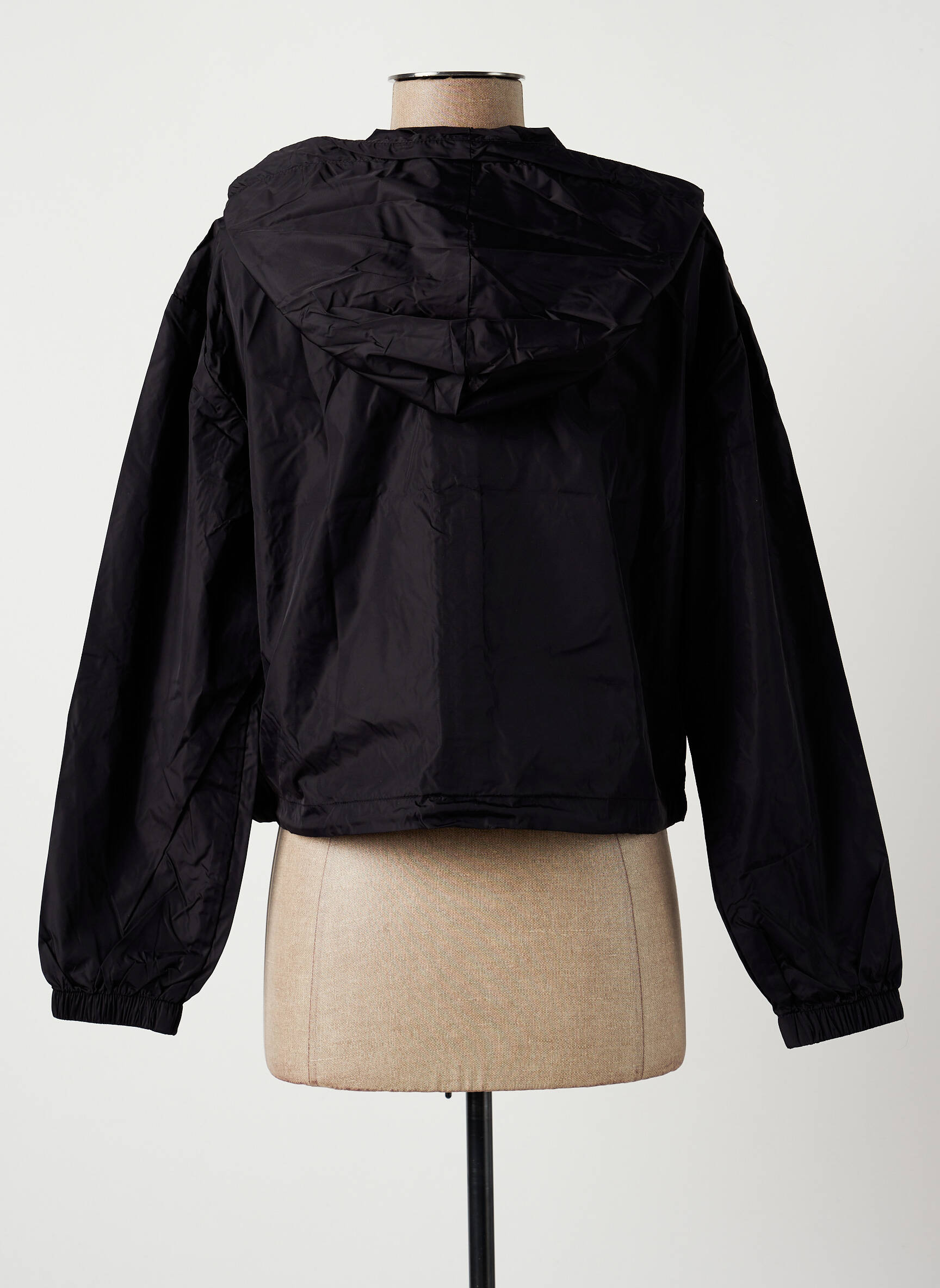 Fila Coupe Vents Femme couleur noir