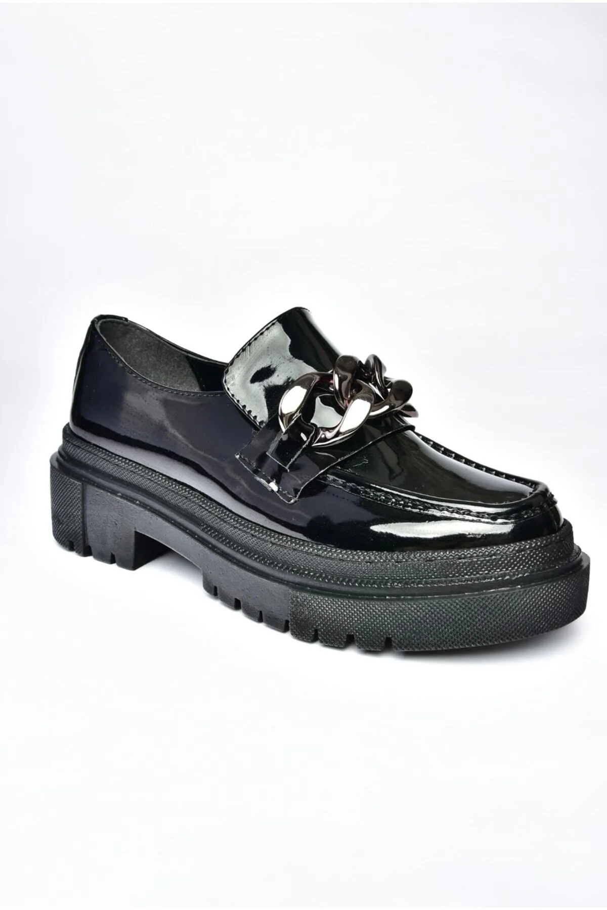 Fox Shoes  Damen-Freizeitschuhe aus schwarzem Lackleder mit dicker Sohle