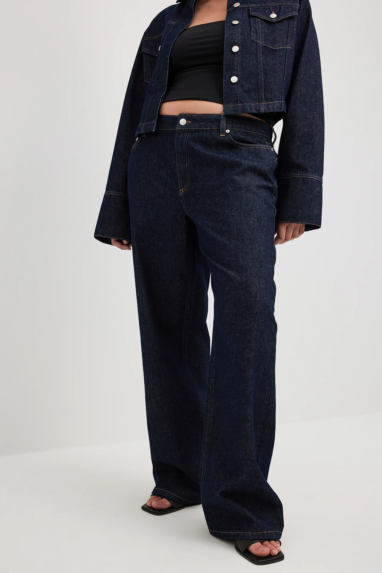 Gerade Jeans mit mittelhoher Taille