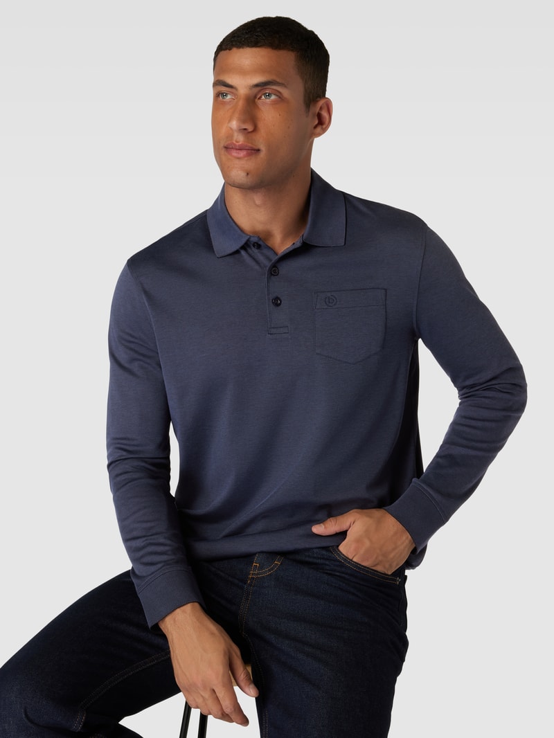 Poloshirt mit Brusttasche in marineblau