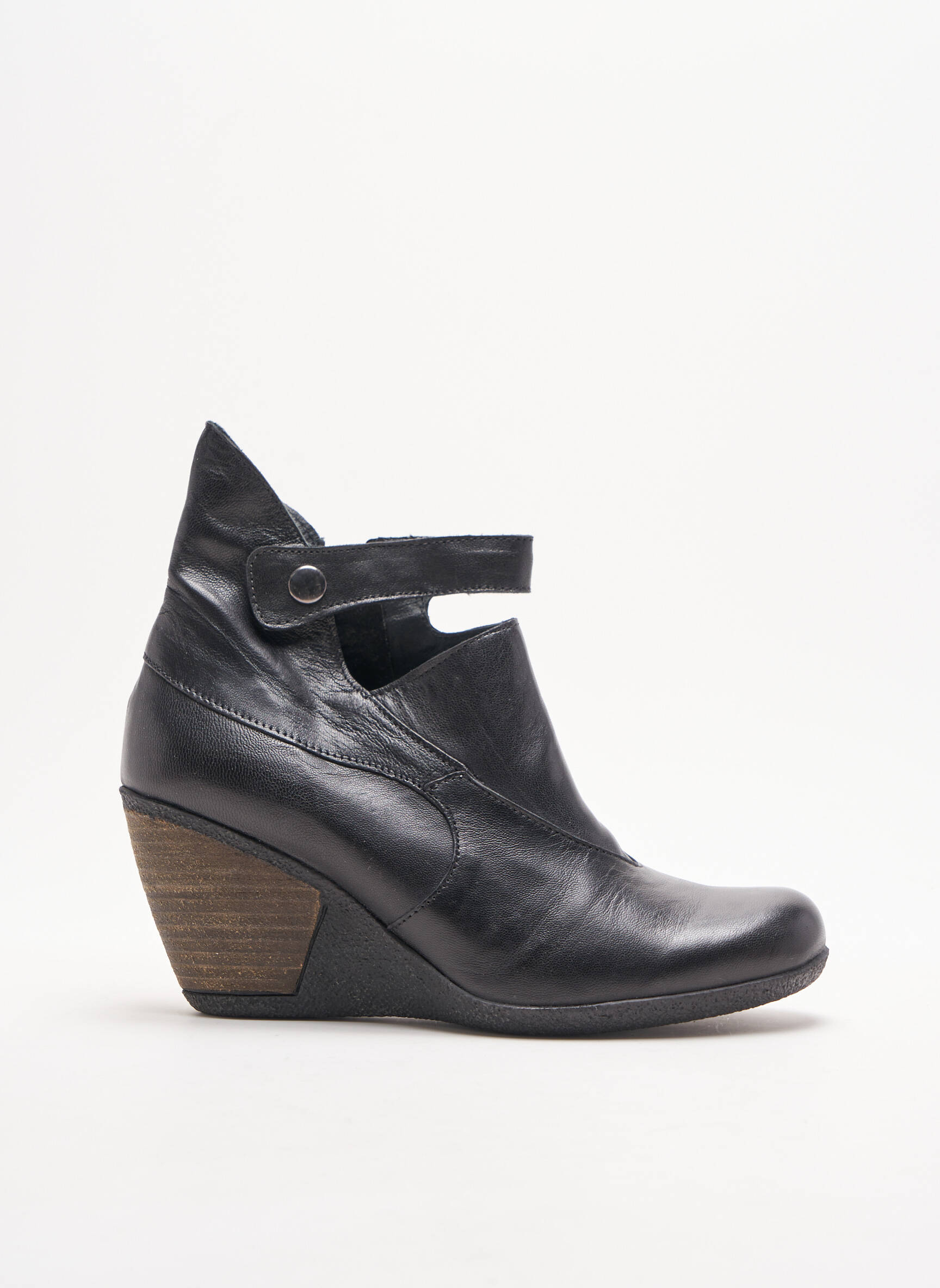 Elue Par Nous Bottines Femme couleur noir