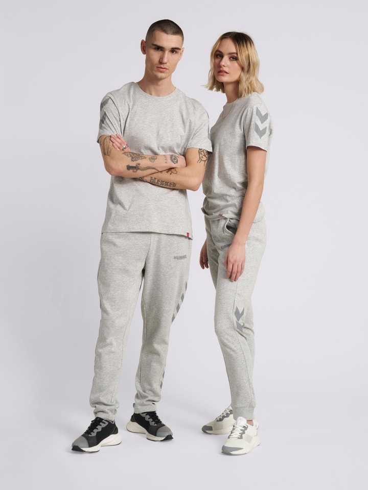 Hummel Hummel T-Shirt Hmllegacy Erwachsene in GREY MELANGE günstig kaufen