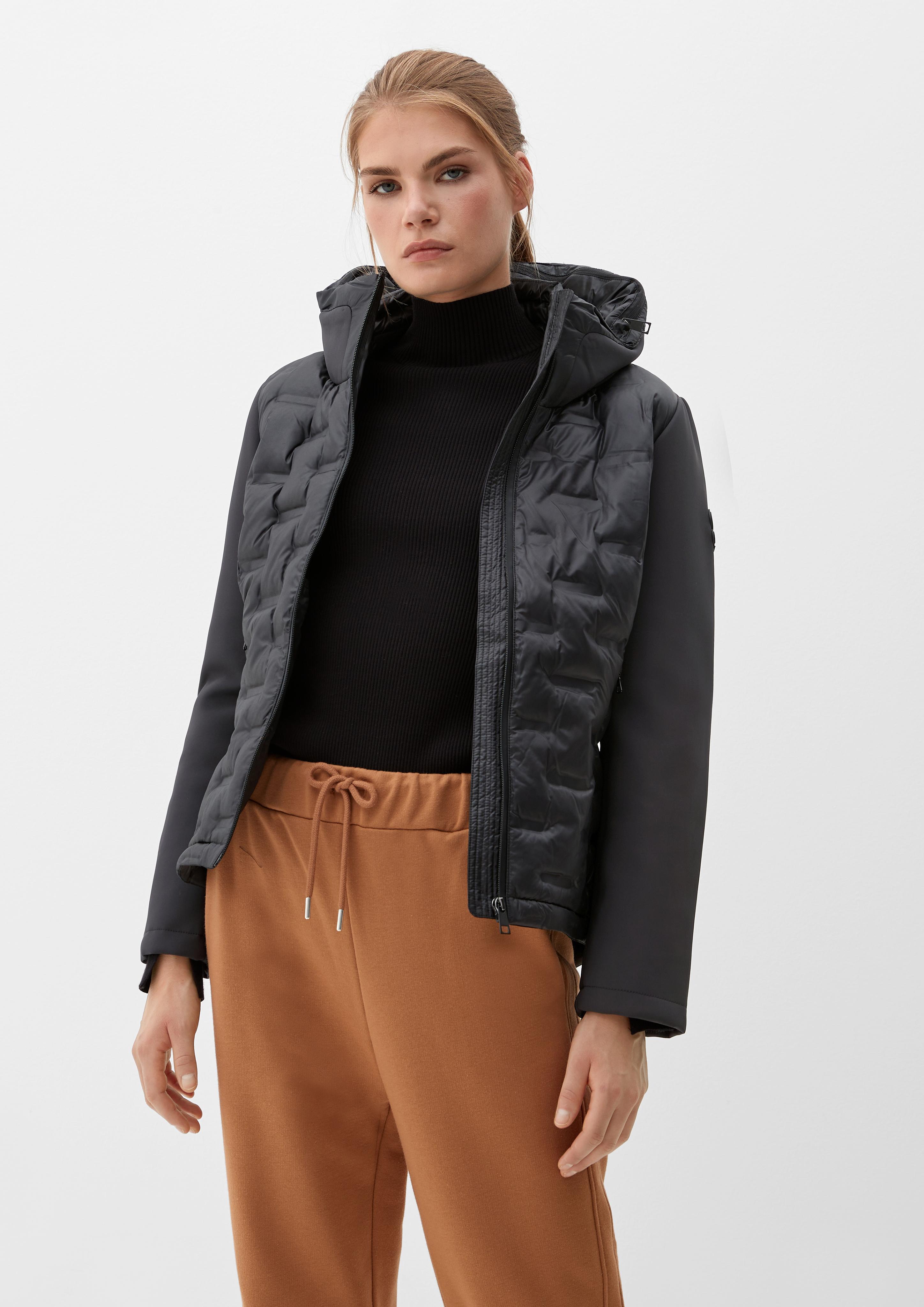 Jacke mit verstaubarer Kapuze  EME-2120478-9999