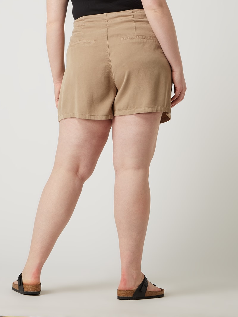 PLUS SIZE Shorts aus Lyocell Modell 'Mia' in olivgrün