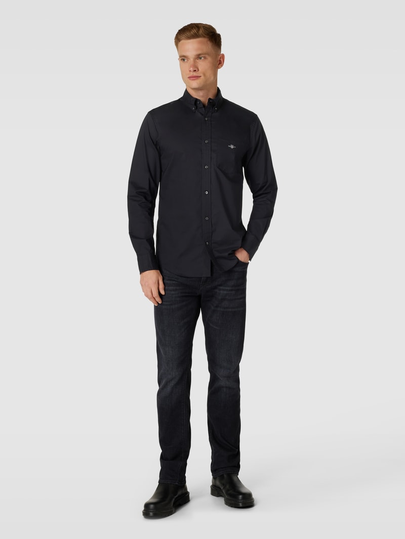 Regular Fit Freizeithemd mit Brusttasche Modell 'POPLIN' in schwarz