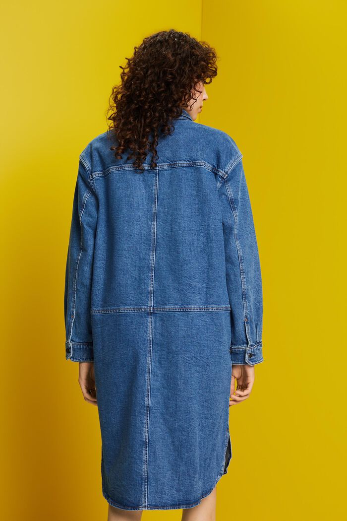 Jeanskleid in lockerer Passform